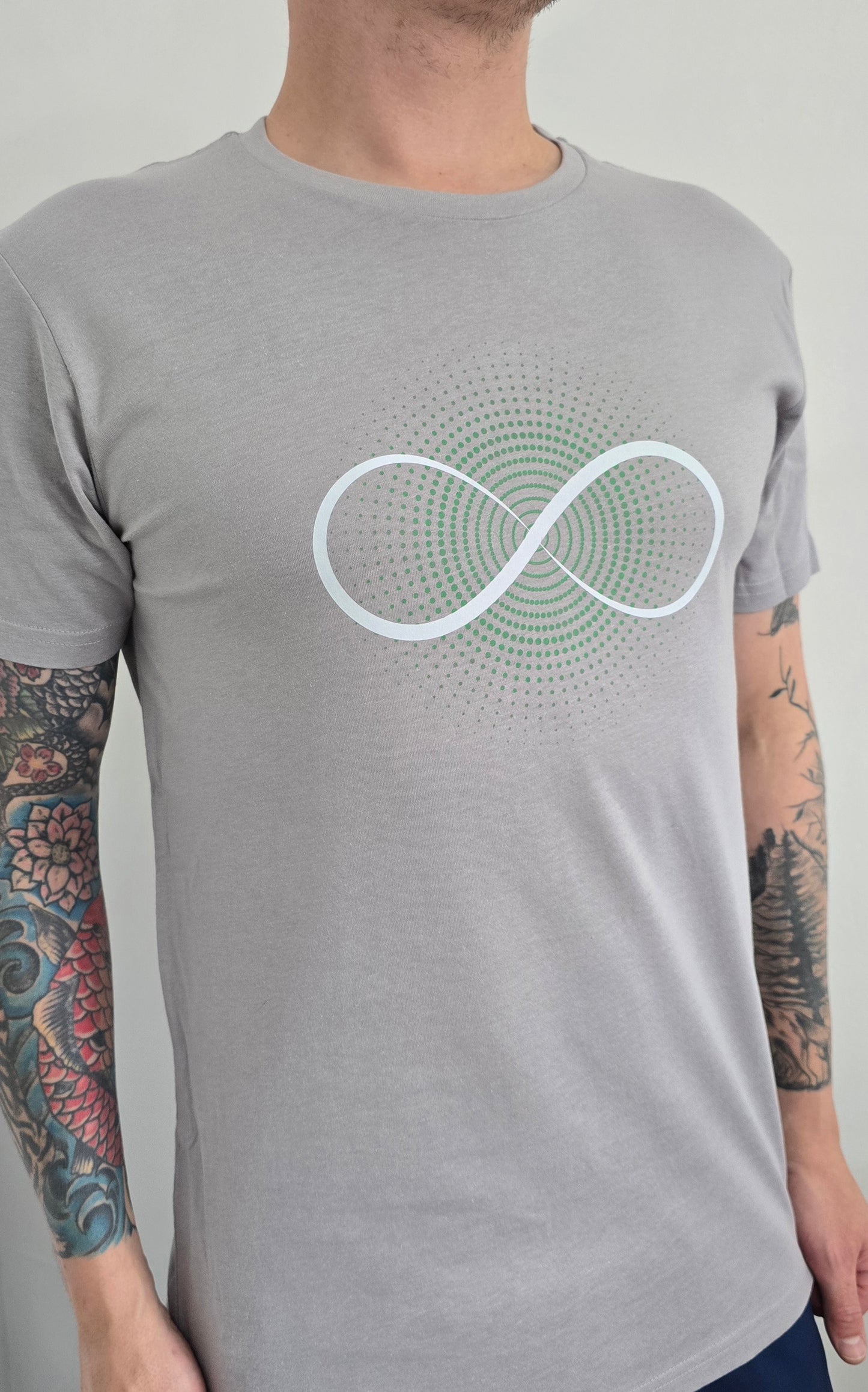 Infinity burst short sleeve tee