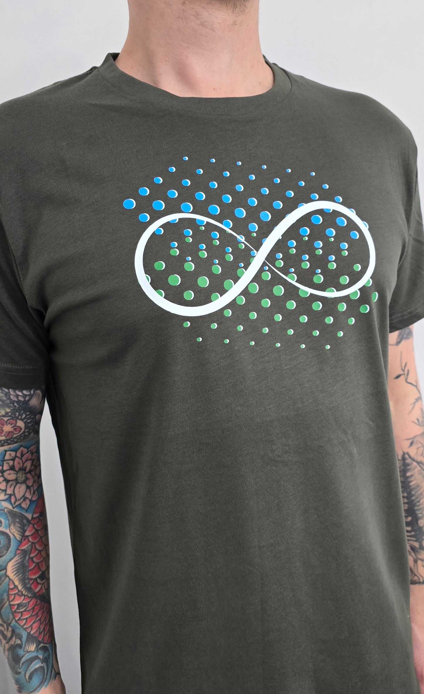 Infinity dot explosion short sleeve tee