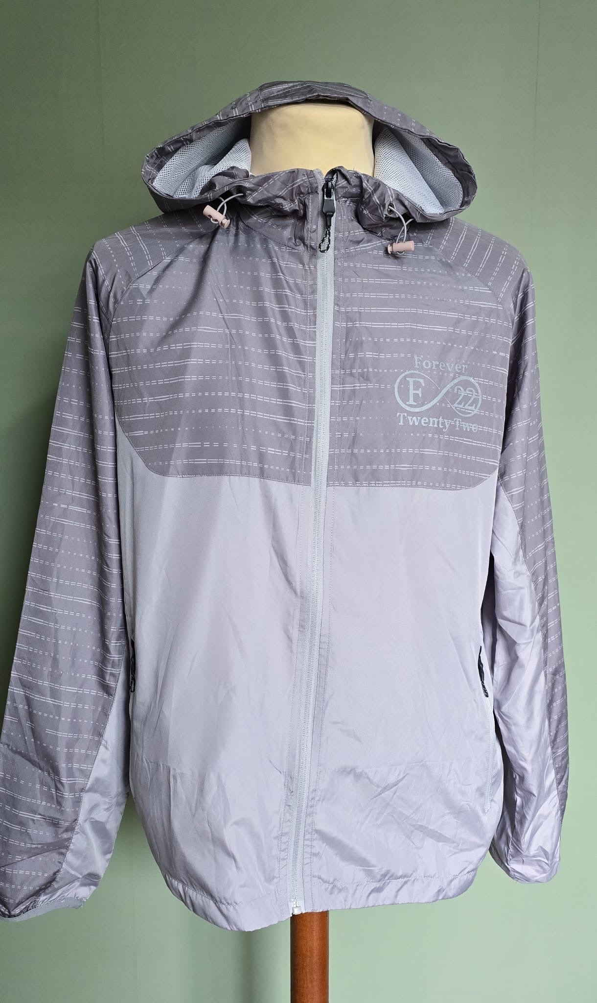 Windbreaker￼
